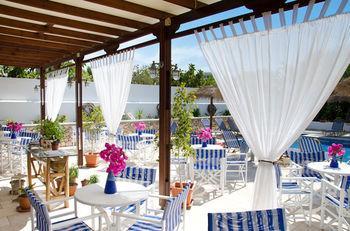 Angira Hotel Kamari (Santorini)