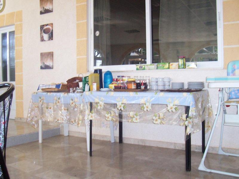 Helgas Paradise Hotel 2*