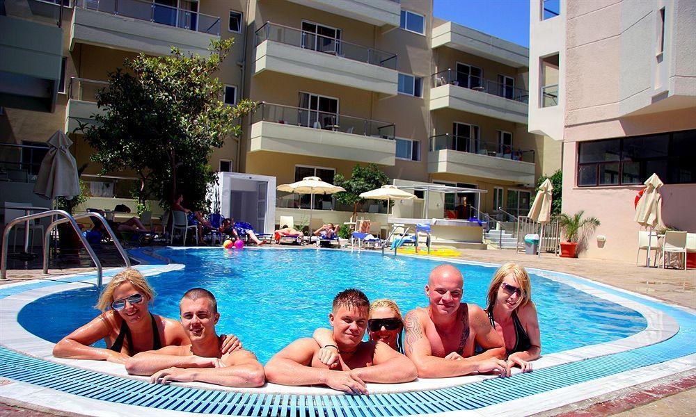 Michel Aparthotel 3*
