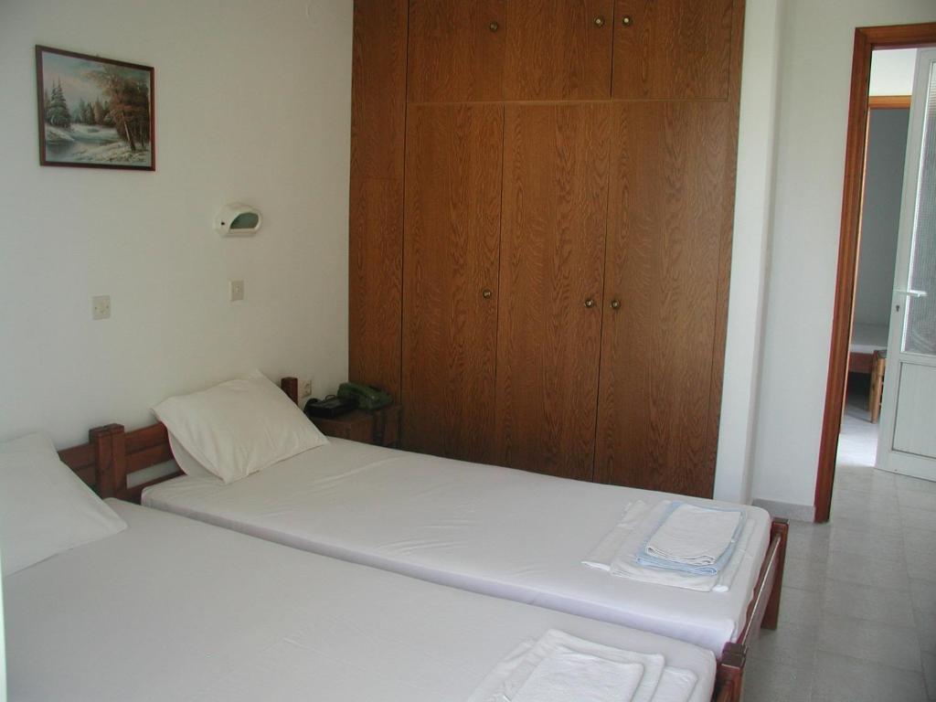 Helgas Paradise Hotel 2*