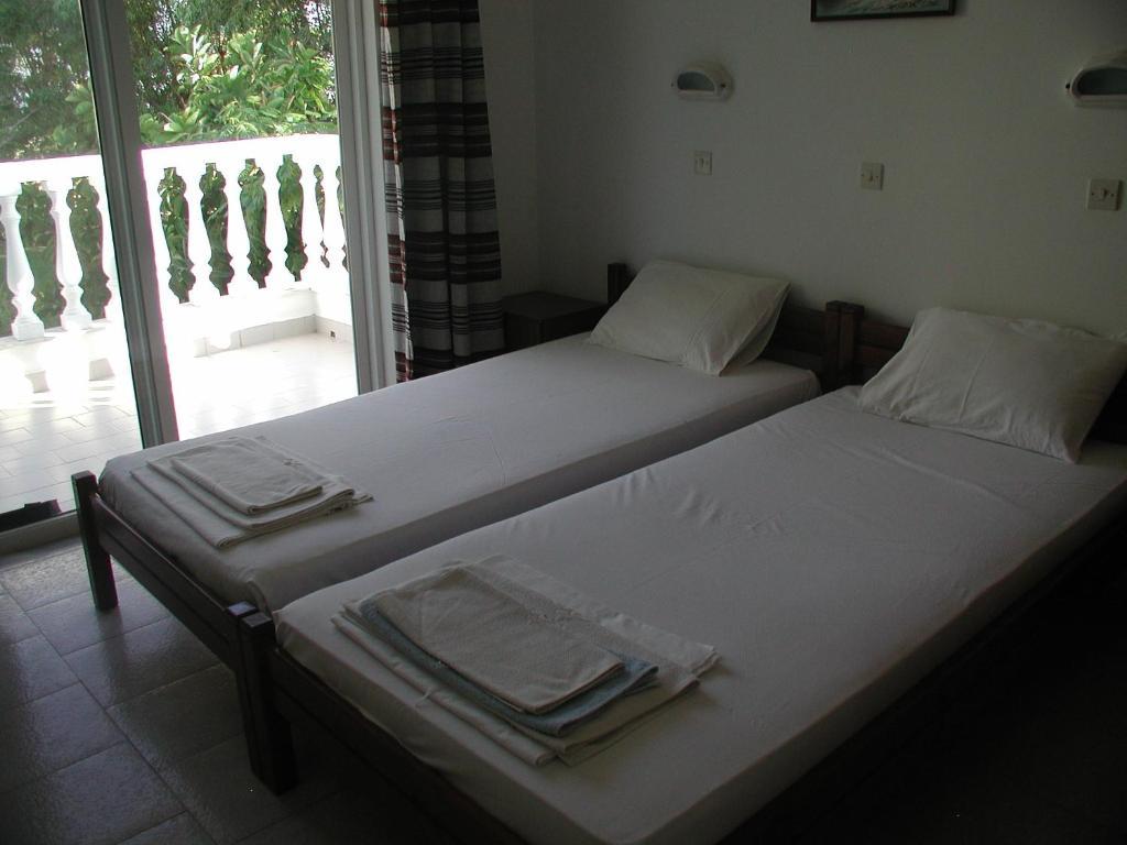 Hotel Helgas Paradise Afantou