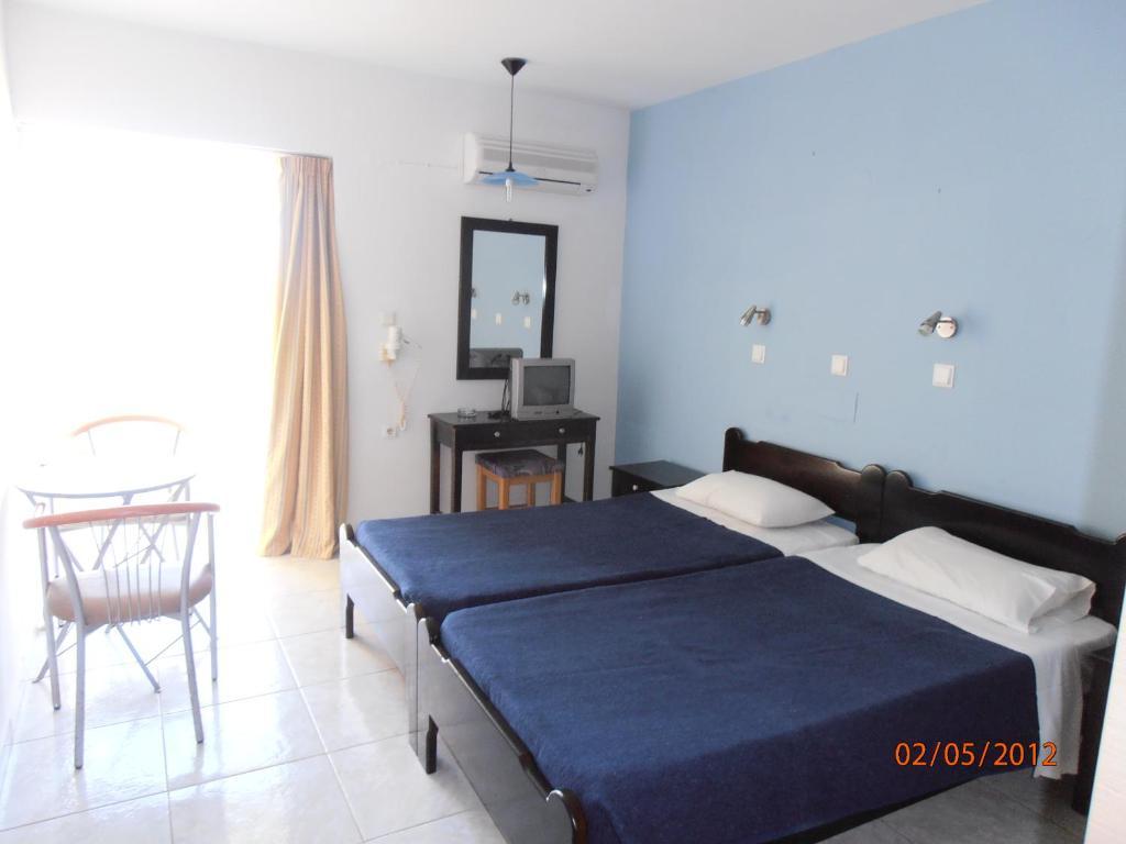 Nefeli Hotel 4*