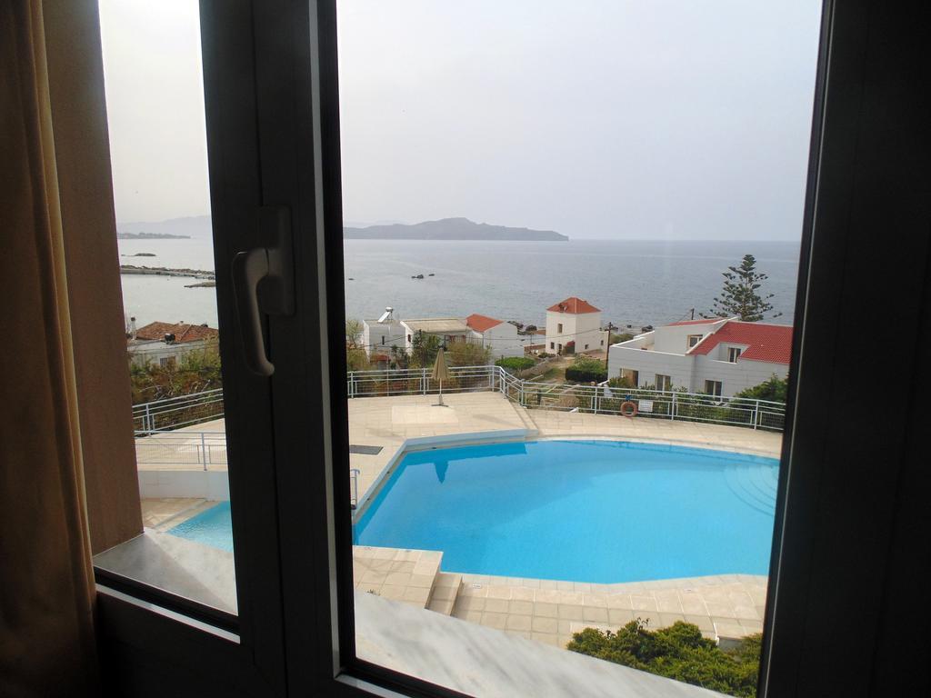Achillion Villas Aparthotel *