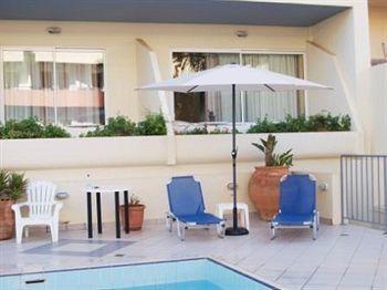 Kleoniki Mare Aparthotel