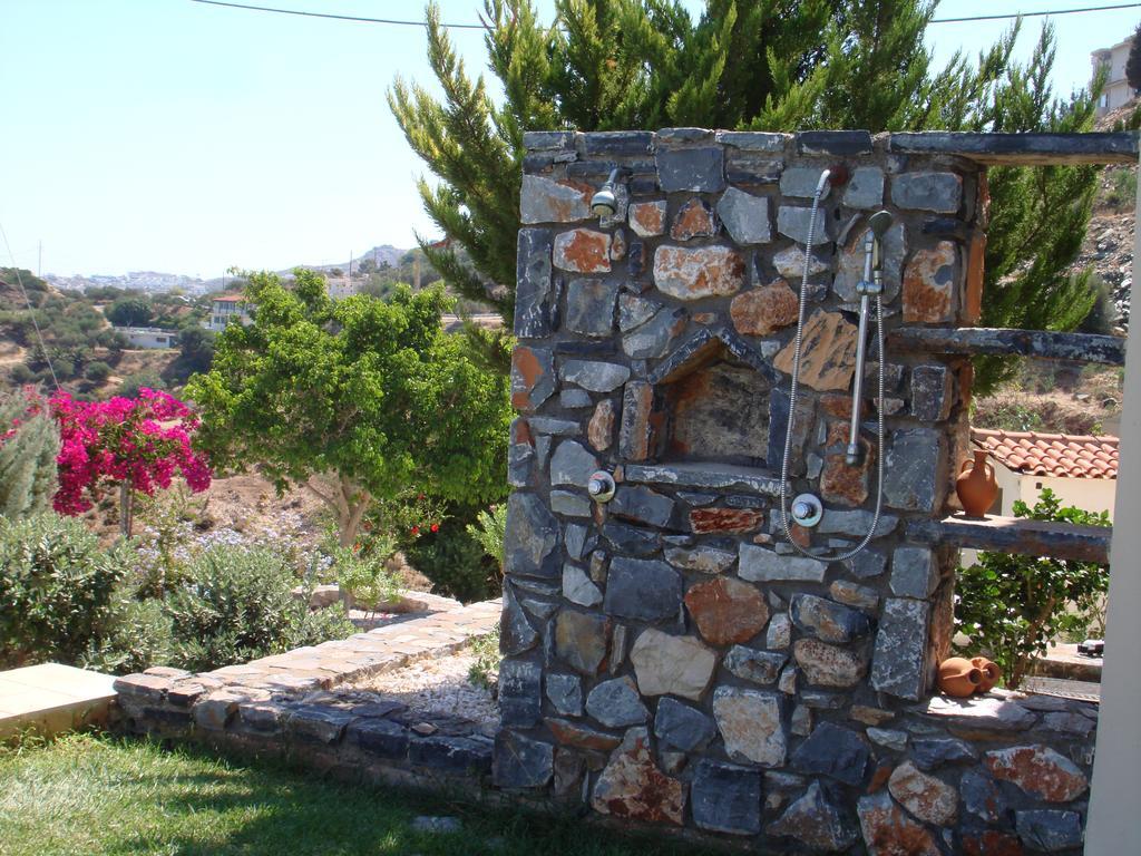 Agnanti Agia Pelagia (Crete)
