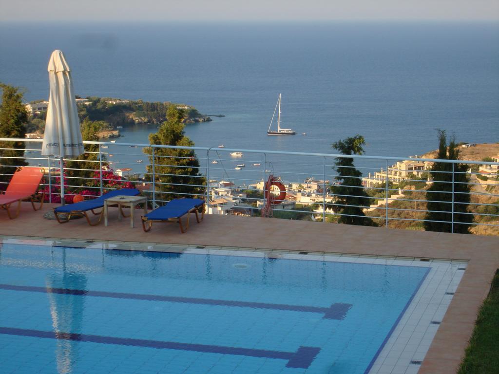 Agnanti Agia Pelagia (Crete)