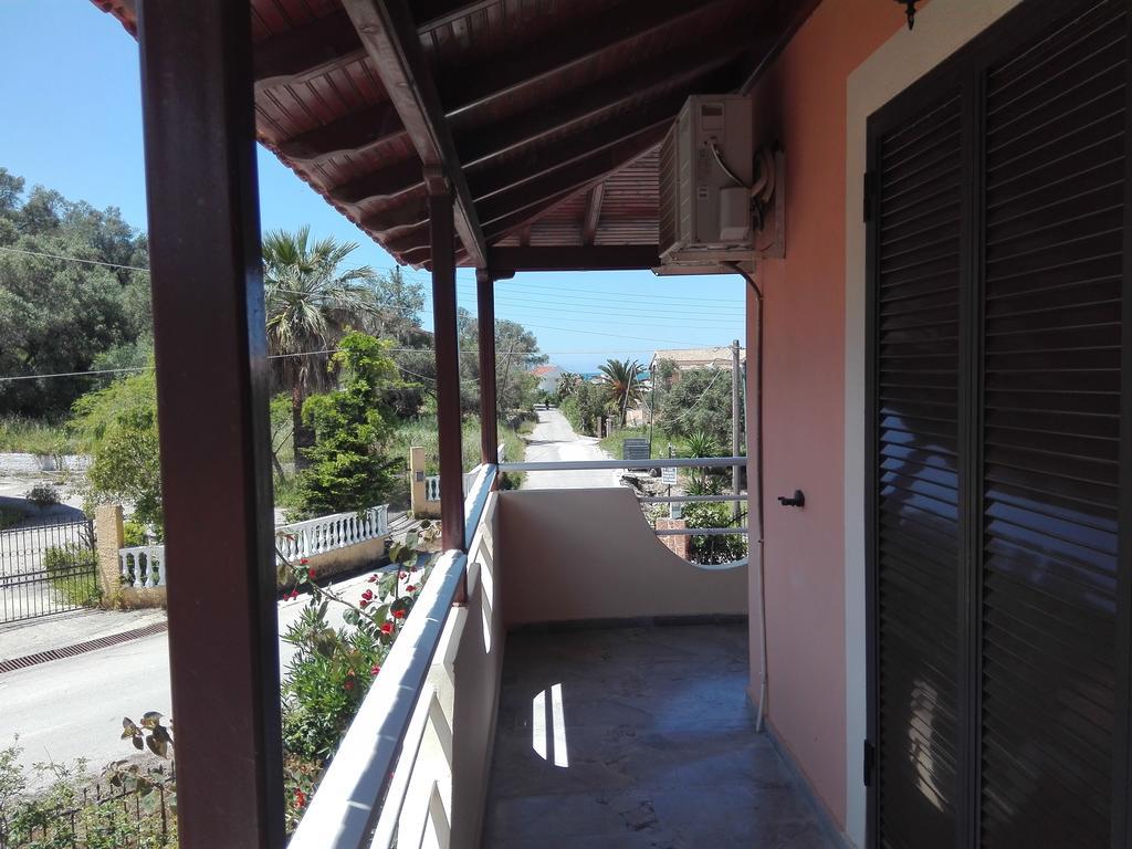 Apartment Kokkinos *