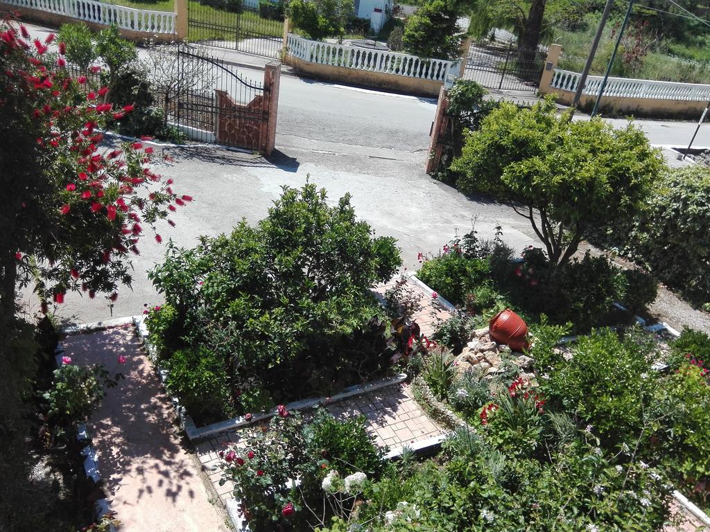 Apartment Kokkinos *