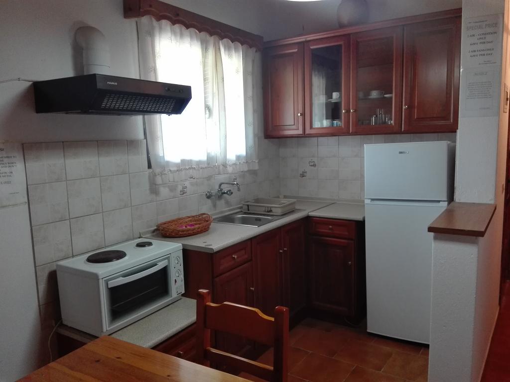 Kokkinos Apartment