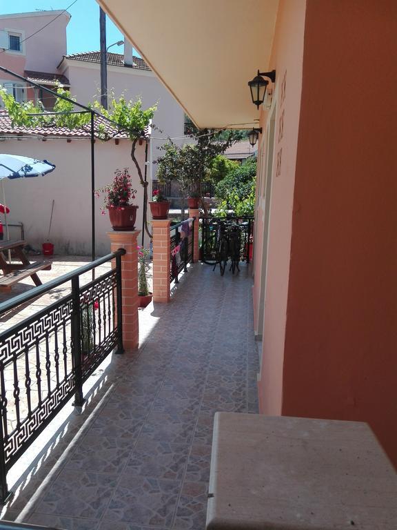 Apartment Kokkinos