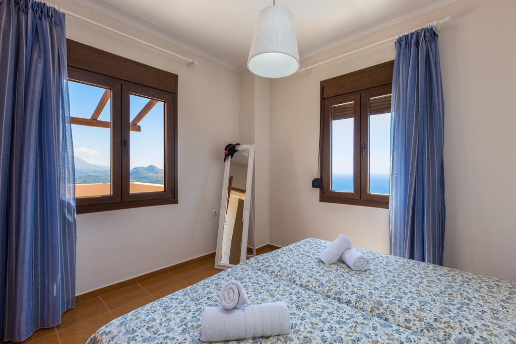 Villa Anastasia Villa, Libyan Seaviews With Heated Pool, By Thinkvilla *