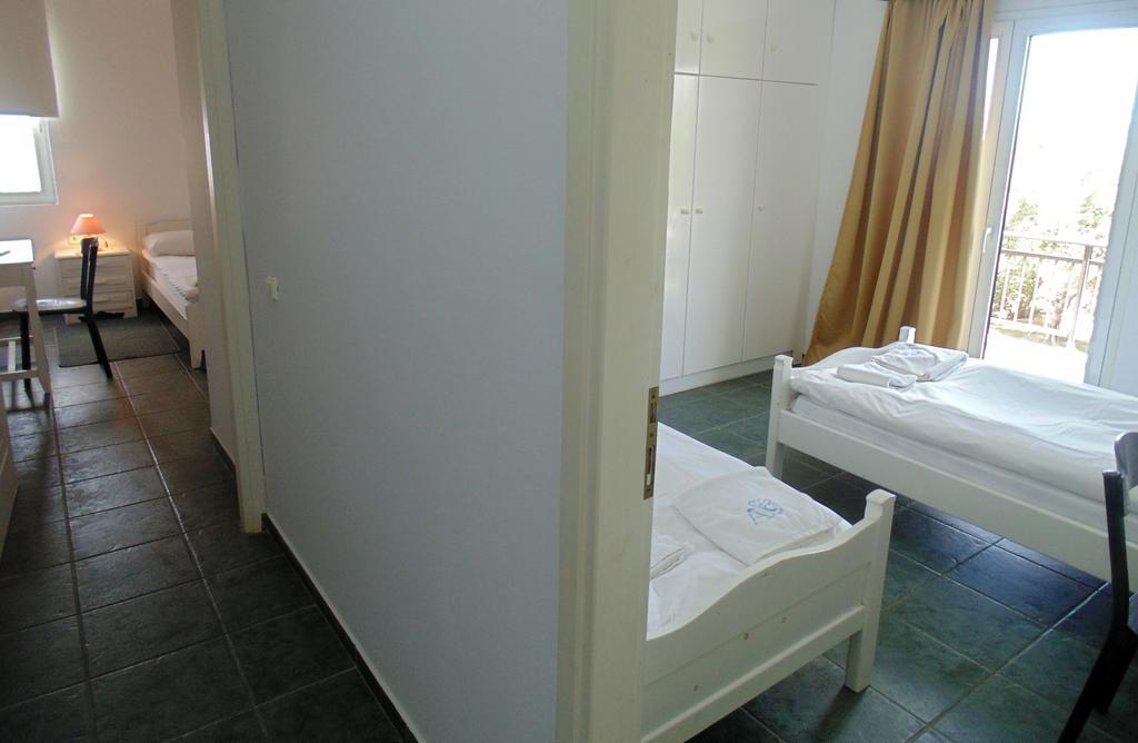 Achillion Villas Aparthotel *