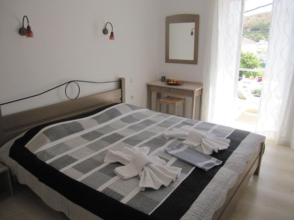 Lion-suites *