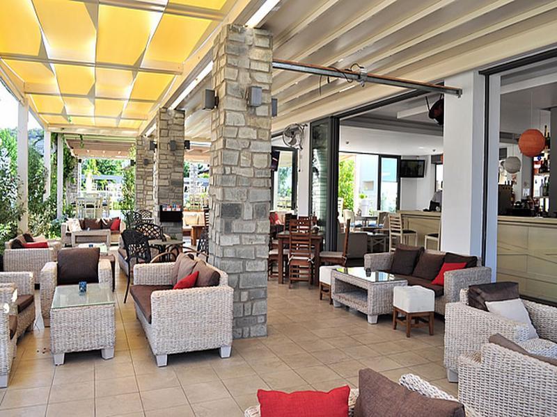 Aparthotel Matina Pefkos
