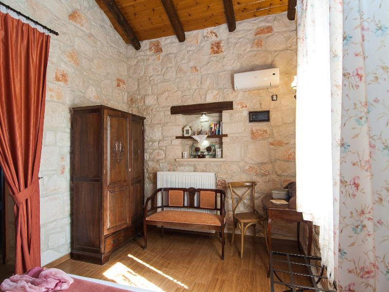 Holiday home Kavos Psarou *