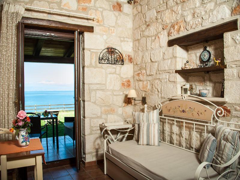 Holiday home Kavos Psarou