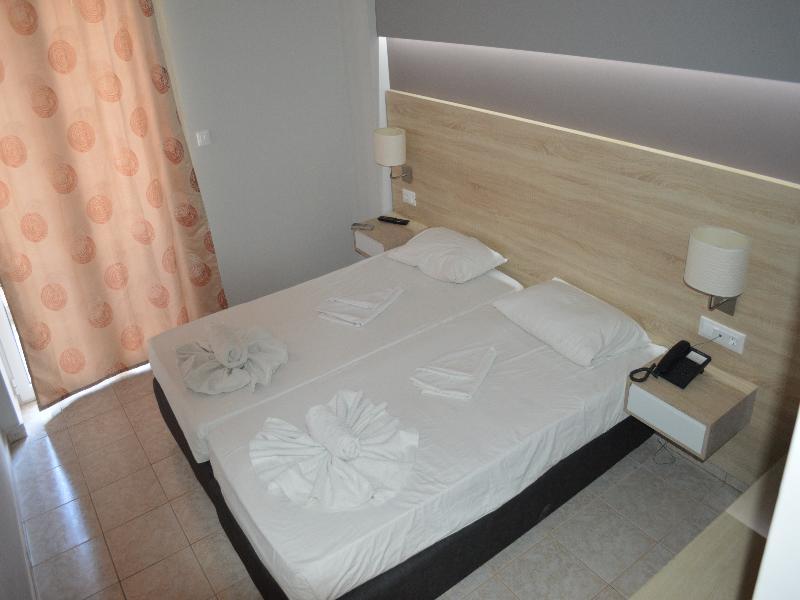 Hotel Catherine 2*