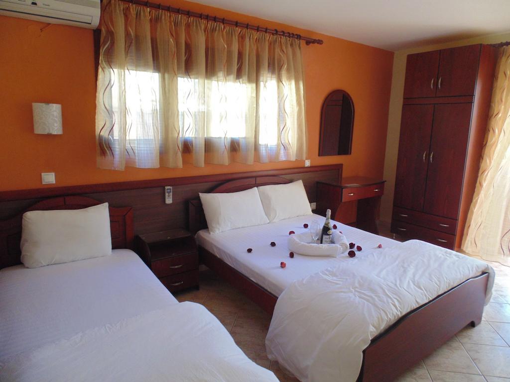 Apartment House Sartios *