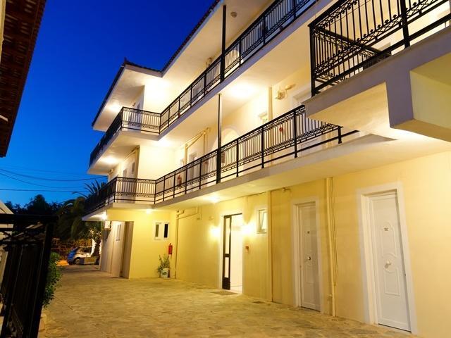 Hotel Karras Annex 3*