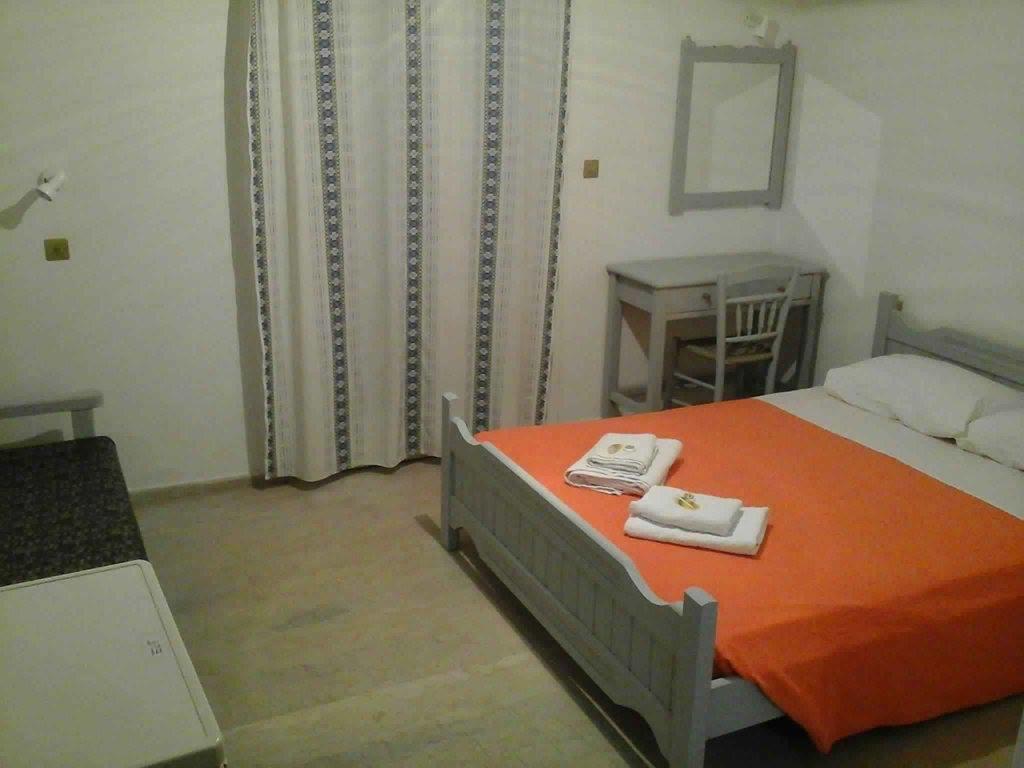 Monolithos Hotel Monolithos (Santorini)