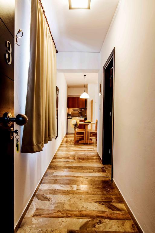 Apartment Polydoros *