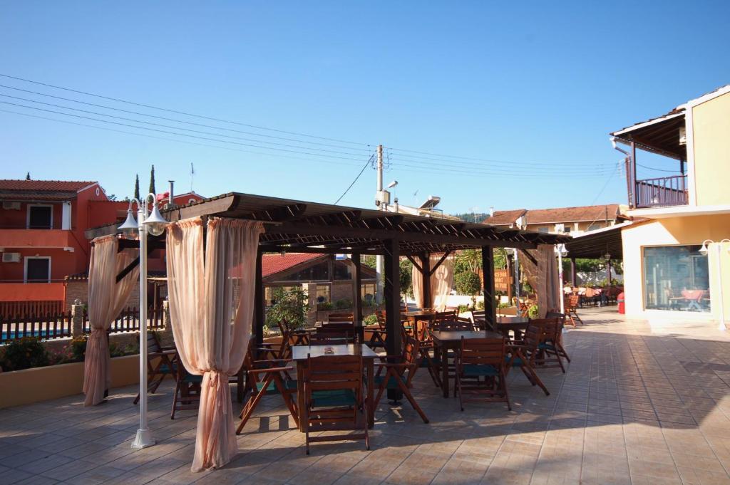 Aparthotel Dominoes Corfu 3*