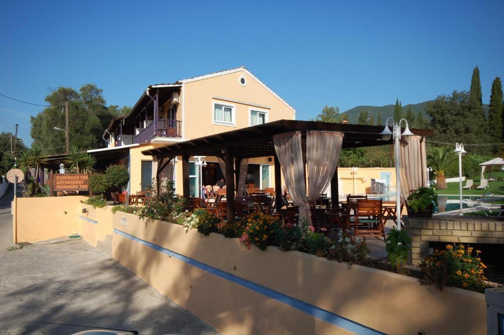Dominoes Corfu 3*