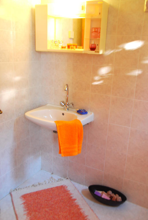 Guest house Charana Xrisi *
