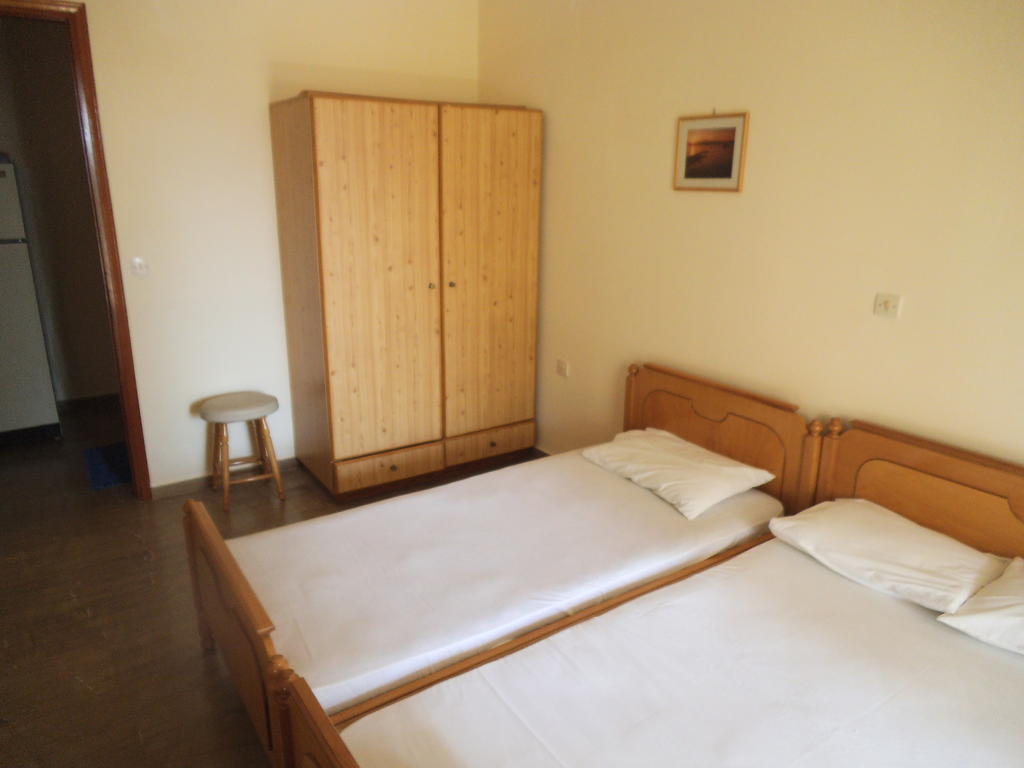 Apartment Xenos