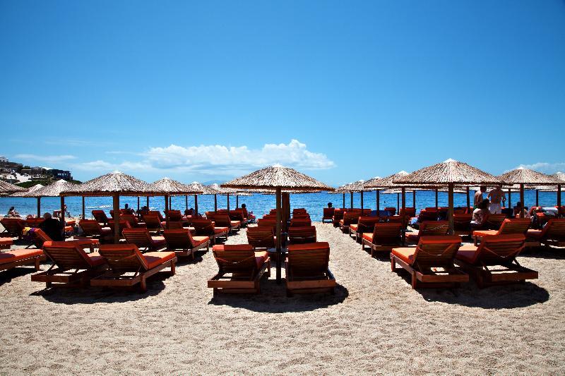 Hotel Paradise View 3*