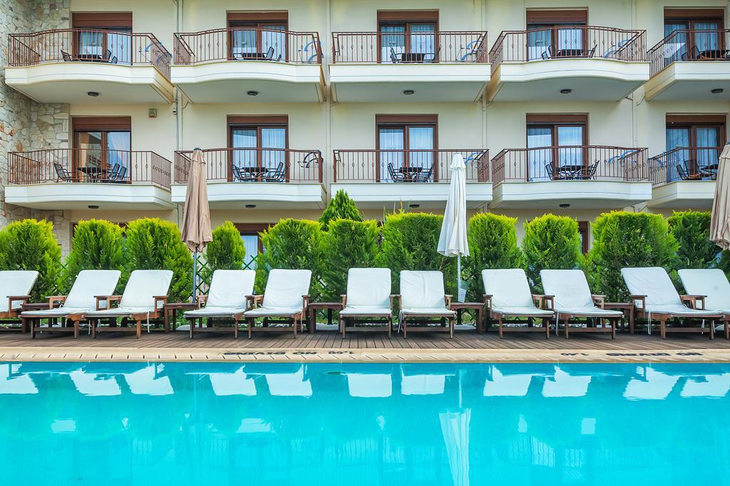 Aparthotel Nereides