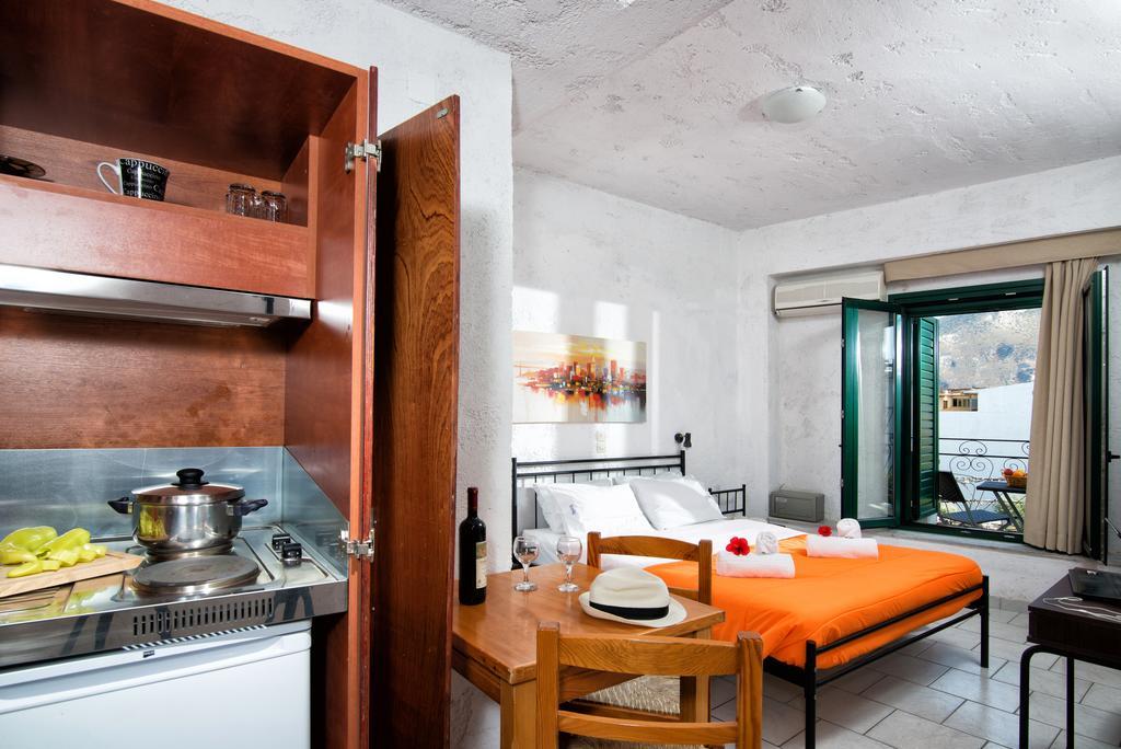 Aparthotel Erofili 3*