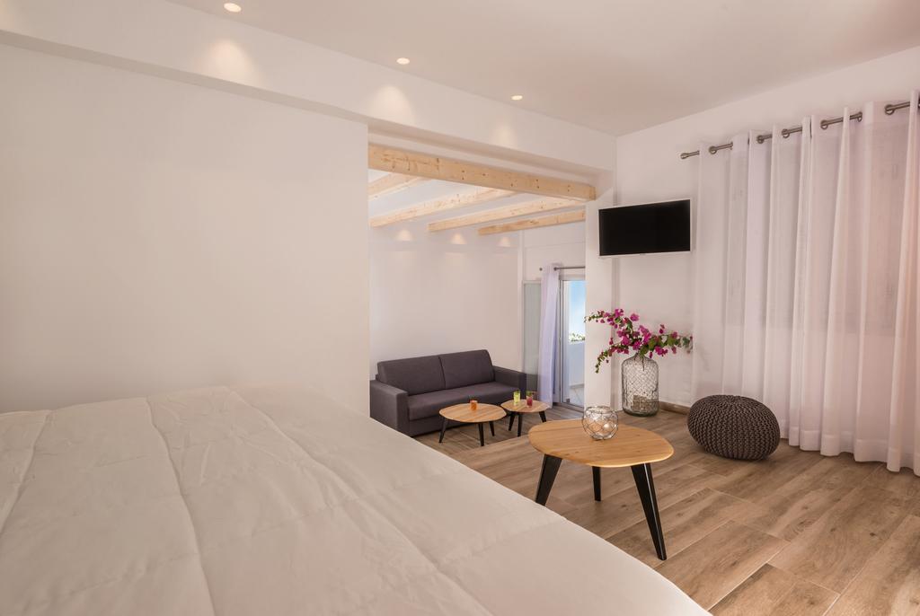 Hotel Mediterranean Palace 4*