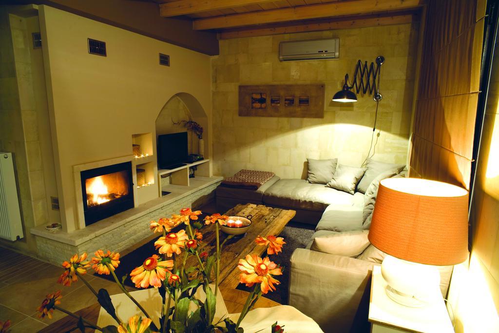 Aparthotel Pezoulia