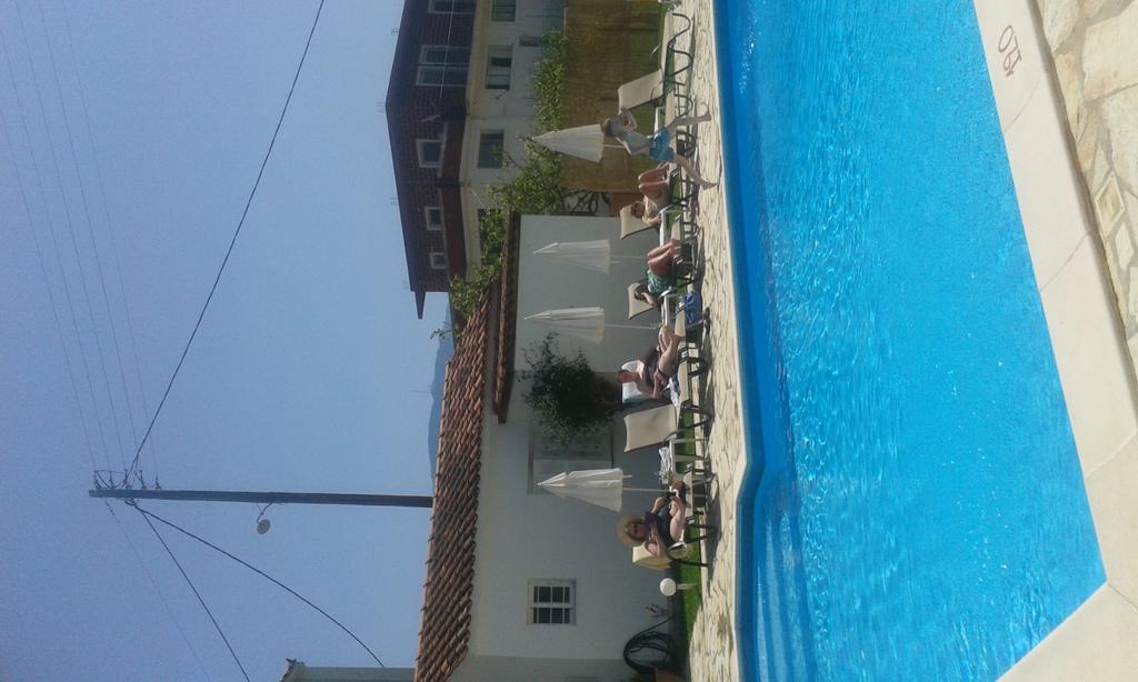Apartment Marketos *