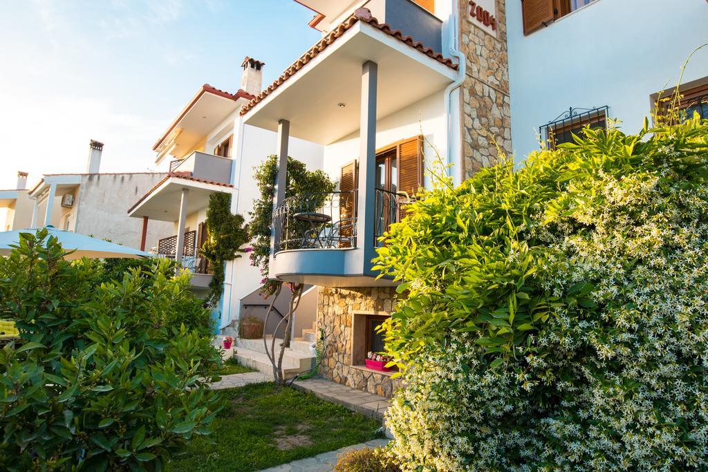 Apartment Bouganvillia Homes