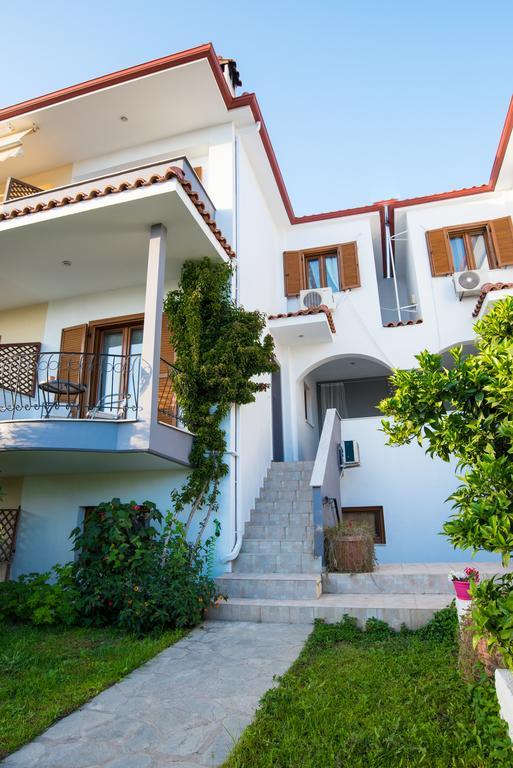 Apartment Bouganvillia Homes