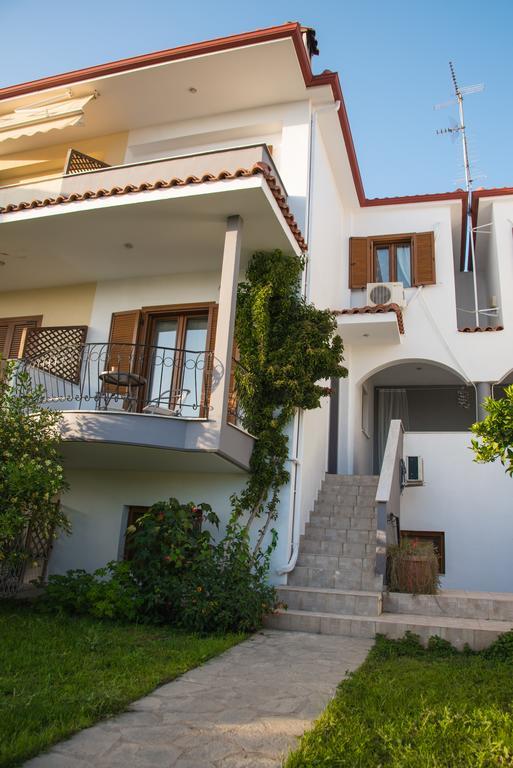 Apartment Bouganvillia Homes *