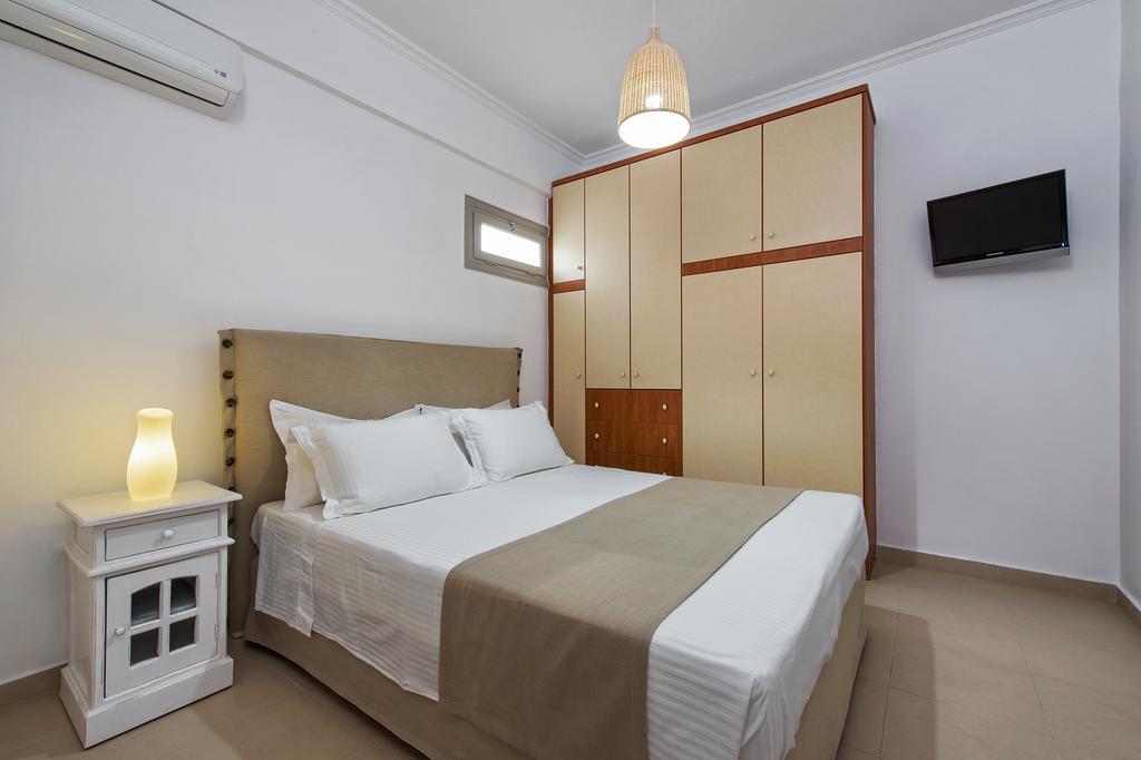 Apartment Orelia Kamari (Santorini)