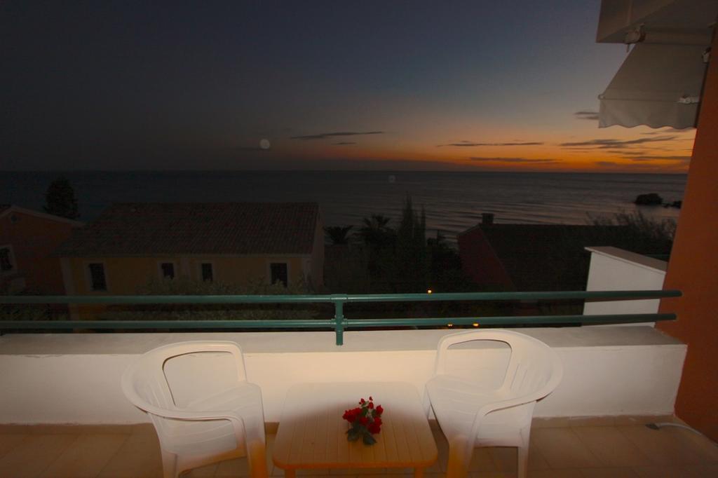 Aparthotel Corfu Menigos 3*