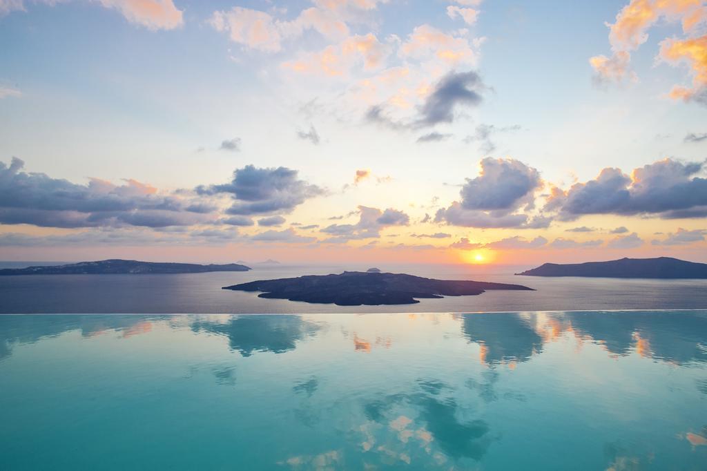 Hotel Cosmopolitan - Small Luxury Of The World 4*