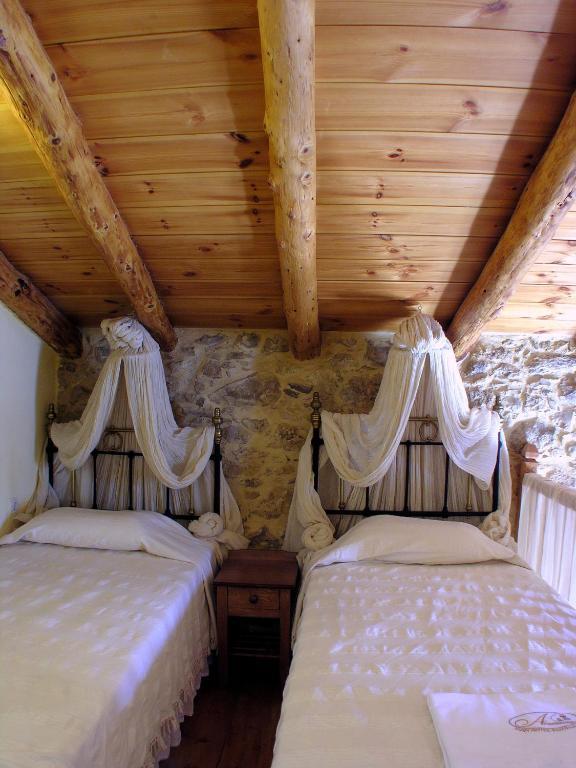 Kouriton House Country house *