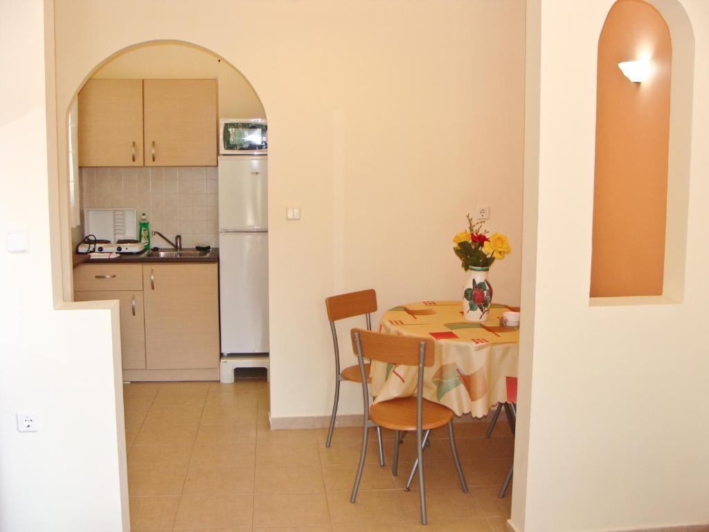 Diamanti Aparthotel Kanapitsa (Thessaly)