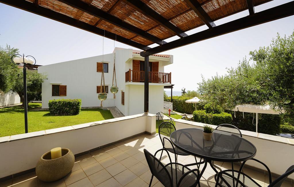 Aparthotel Trikorfo 4*
