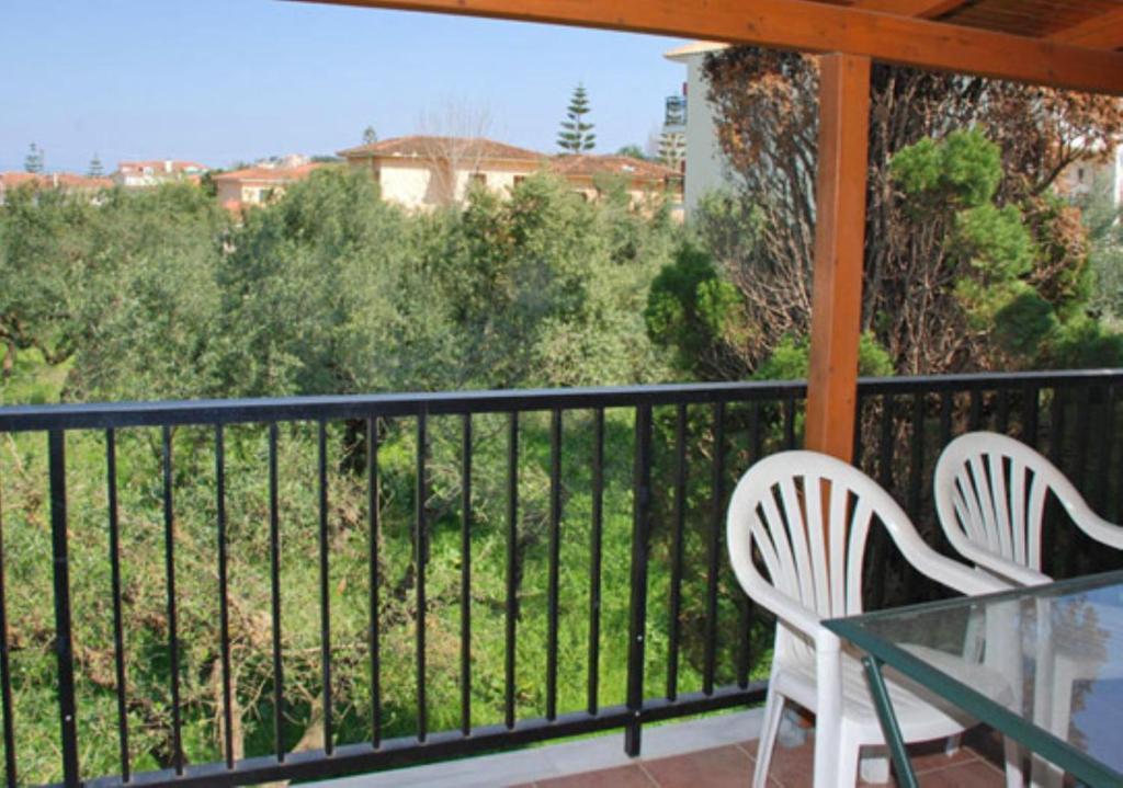 Red Rose Garden Apartment