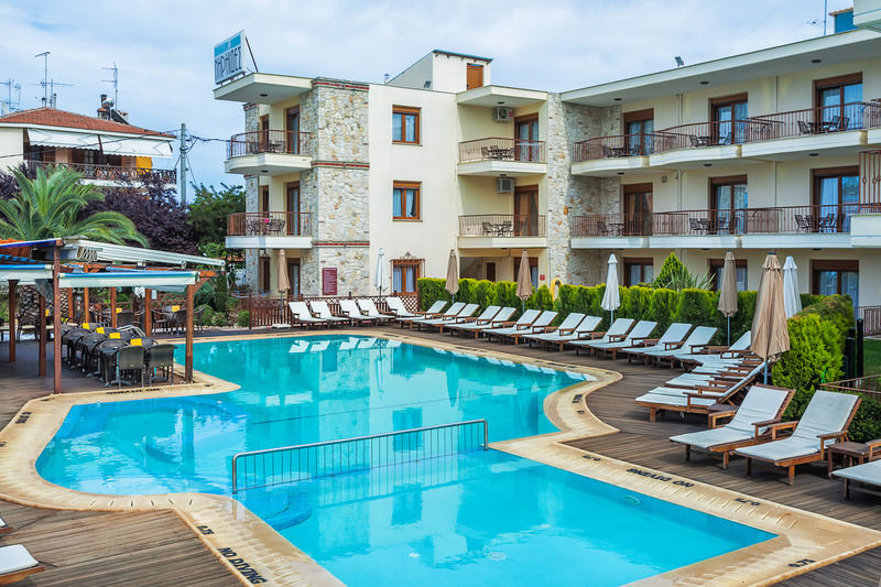 Aparthotel Nereides