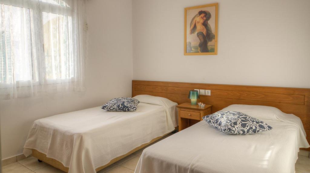 Elia & Tina Apartments