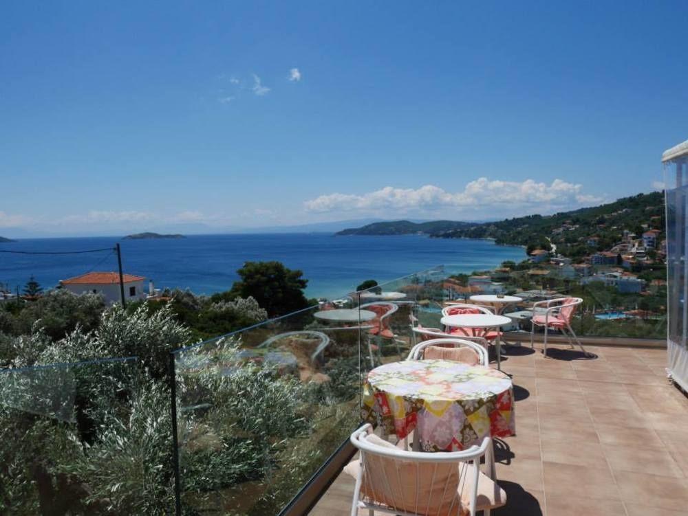 Rene Skiathos Town