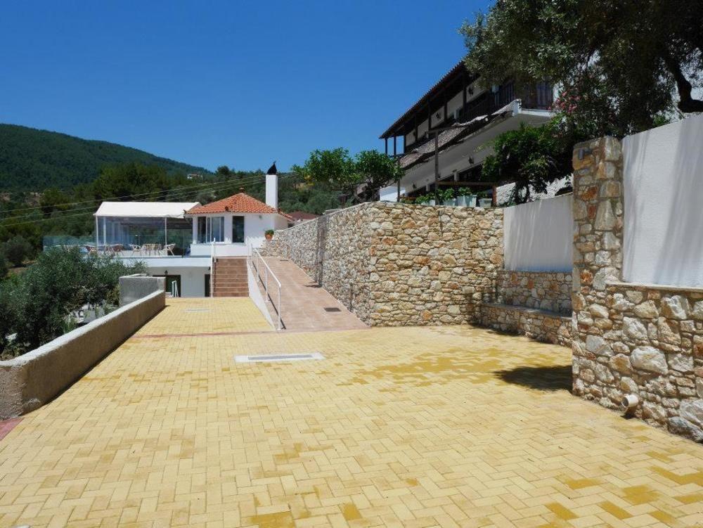 Rene Skiathos Town