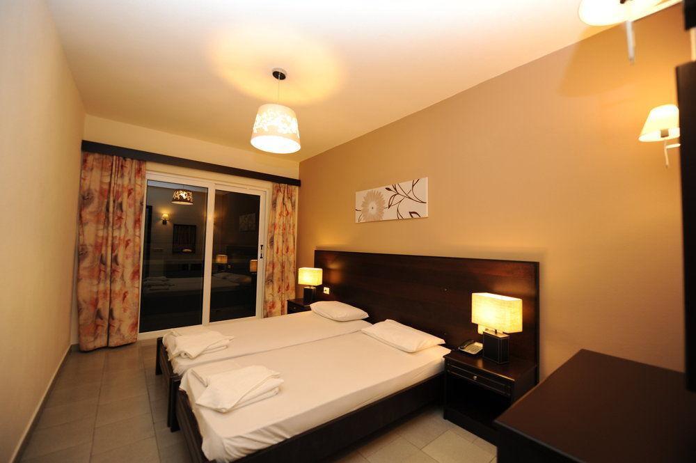 Hotel Ialysos City Hotel 3*